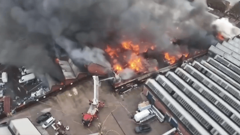 ‘Major toxic incident’ declared in UK city as huge fire rips through factory