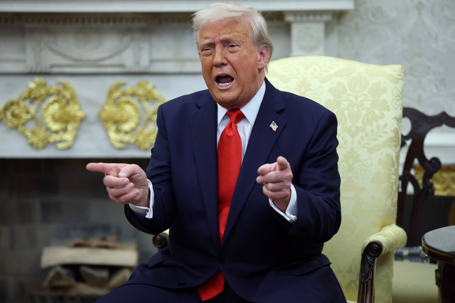 Trump gives the finger and mouths f*** you after heckler shouts ‘paedophile protector’