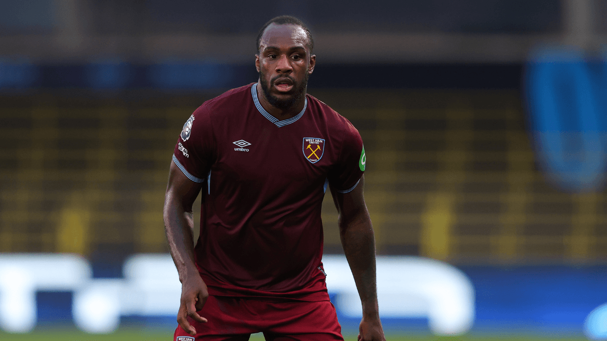 Michail Antonio in talks to join new club after leaving West Ham