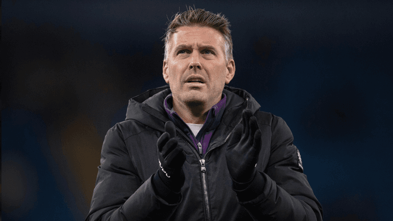 Wolves fans demand Rob Edwards is sacked after post-match Arsenal comment