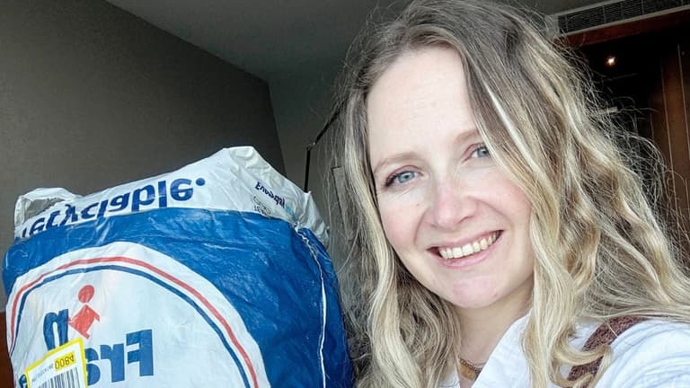 Woman ships luggage via InPost for £2.59 rather than paying £30 for Ryanair luggage