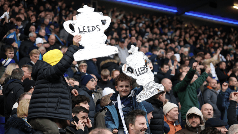 Leeds fans give strong reaction to Ramadan break in play during FA match