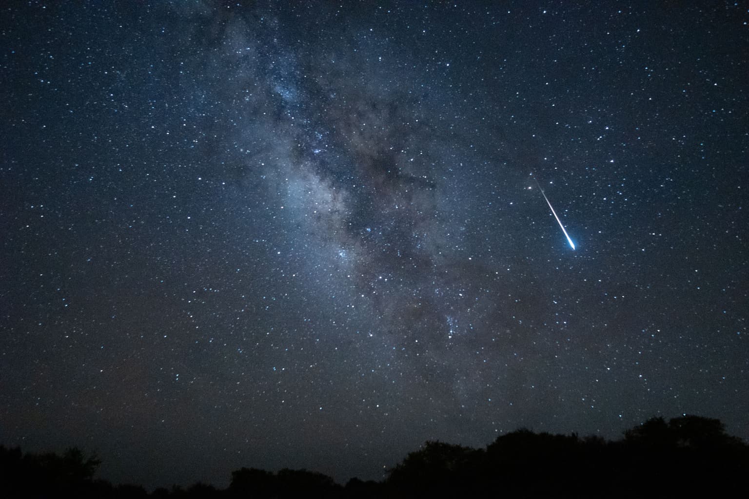 How to see Lyrid meteor shower in the UK as ‘shooting stars’ to peak tonight