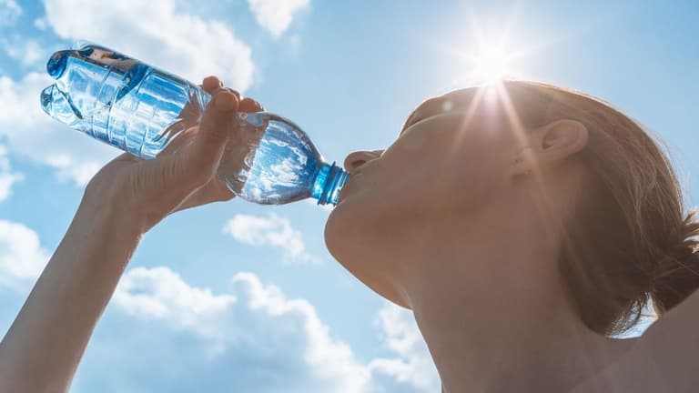 Doctor recommends this surprising drink over water in a heatwave