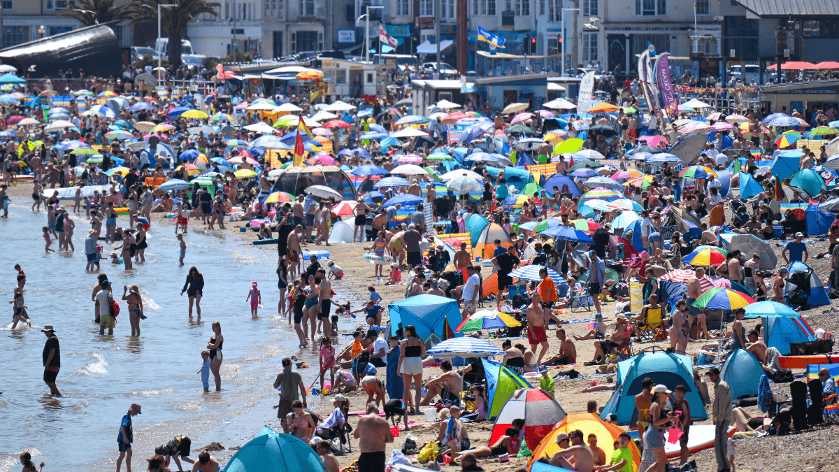 How hot is too hot to work under UK law as red weather warnings issued
