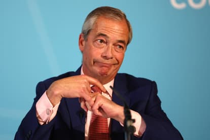 Clacton by-election: Farage faces record 33 rivals