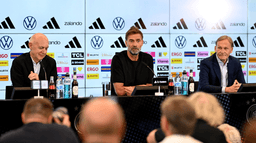 Klopp attacks media and makes quit threat in first Germany press conference