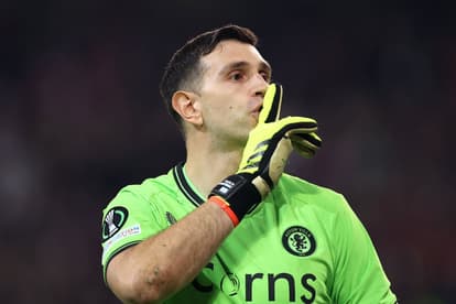 Emiliano Martinez set for Chelsea medical after £7.5m fee agreed with Aston Villa