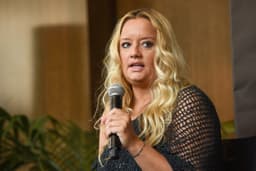 Lucy Davis reveals ‘incurable’ stage 4 breast cancer diagnosis