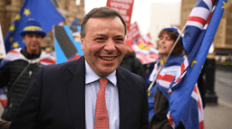 Arron Banks ‘hired private detective’ to target reporter