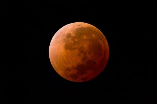 Rare ‘Blood Moon’ event to hit UK skies tomorrow night