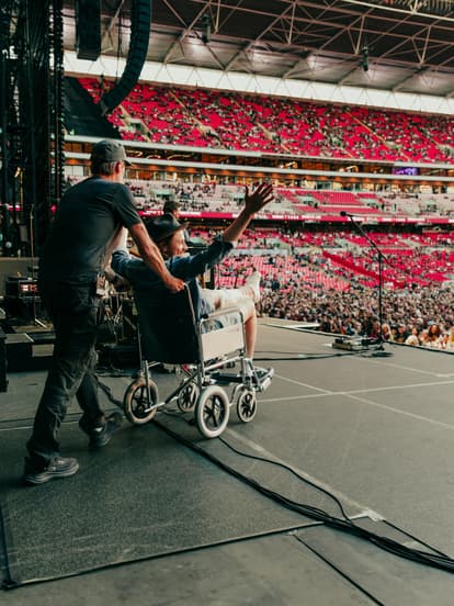 James Bay played Wembley in a wheelchair two days after breaking his ankle