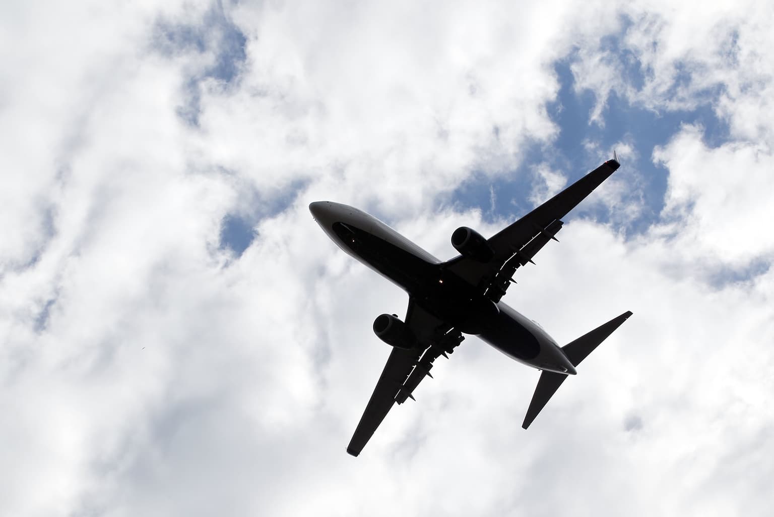 Hijack alert on Israel-bound flight after brawl between pilots and passenger ‘covered in blood’
