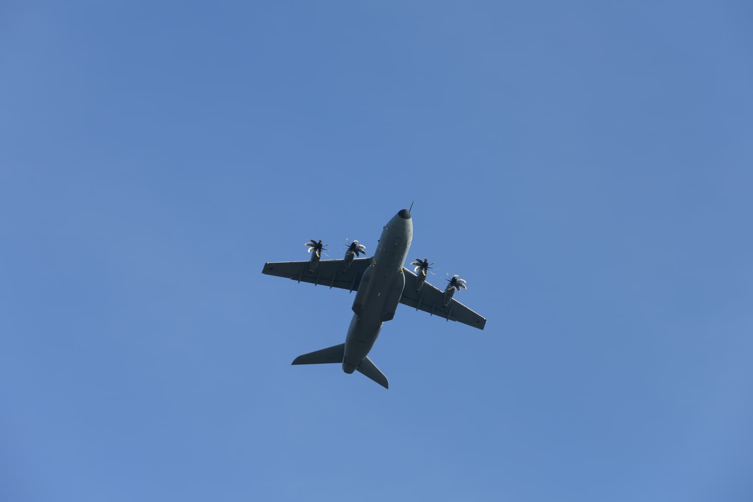 Andy Burnham commits an RAF Voyager to refuelling Saudi jets under Houthi attack