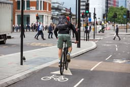 Cyclists who run red lights face ‘sin bin’ punishment