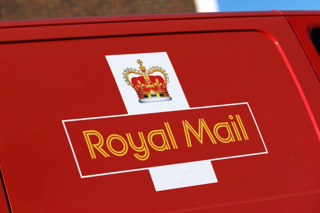 Royal Mail ‘on brink of collapse’ as 400 workers reportedly quit every week