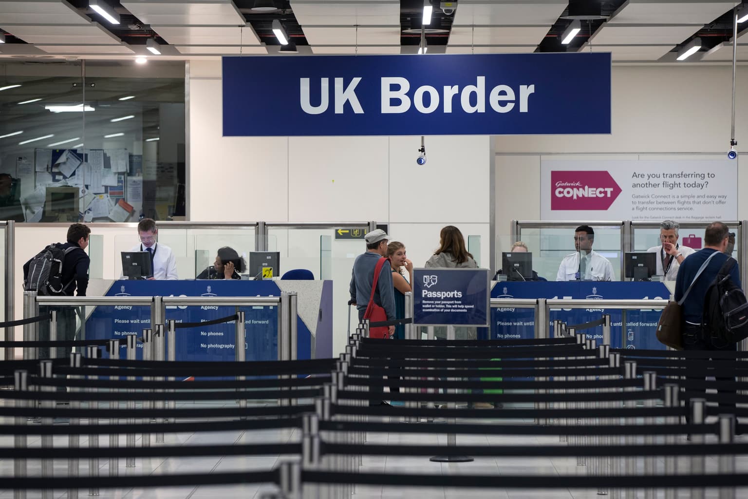 Contactless border tech ends passport scans at UK airports