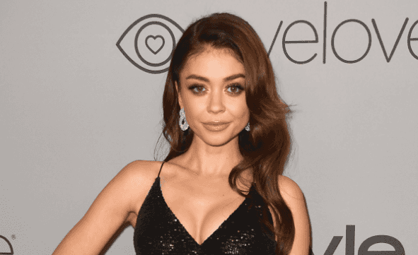The Golden Globes video that’s landed Sarah Hyland in hot water The Golden Globes video that’s landed Sarah Hyland in hot water