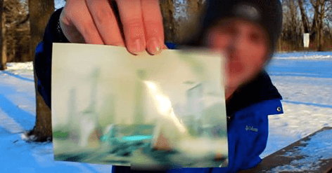 ‘Time traveller’ claims he took this photo in the year 6000 ‘Time traveller’ claims he took this photo in the year 6000