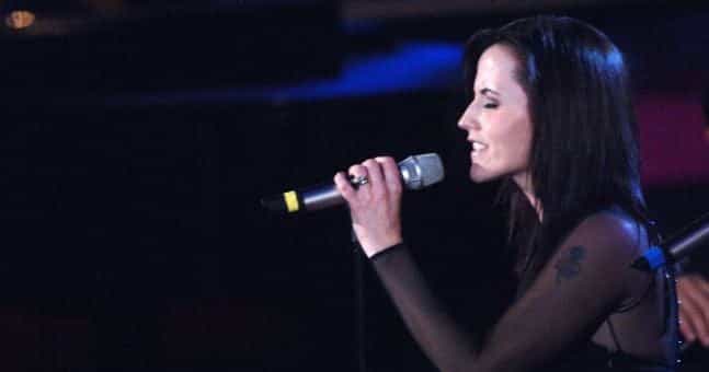 Tributes pour in for iconic singer Dolores O’Riordan as she passes away aged 46 Tributes pour in for iconic singer Dolores O’Riordan as she passes away aged 46