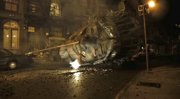 10 years later, people still talk about this trailer. So why aren’t more movies doing this? 10 years later, people still talk about this trailer. So why aren’t more movies doing this?