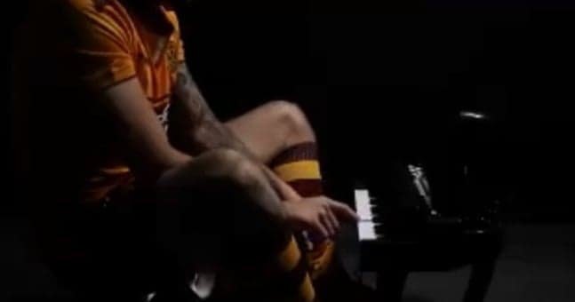 Motherwell’s player announcement was miles better than Manchester United’s Motherwell’s player announcement was miles better than Manchester United’s