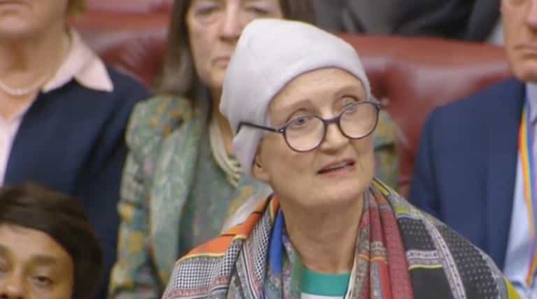 Tessa Jowell’s cancer speech to emotional House of Lords met with standing ovation Tessa Jowell’s cancer speech to emotional House of Lords met with standing ovation
