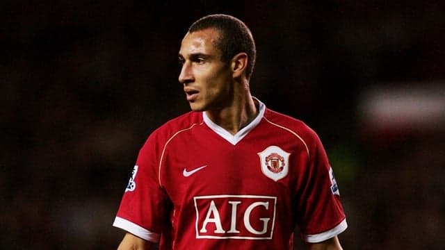 The reaction of Man United’s players after Henrik Larsson’s last game says it all The reaction of Man United’s players after Henrik Larsson’s last game says it all