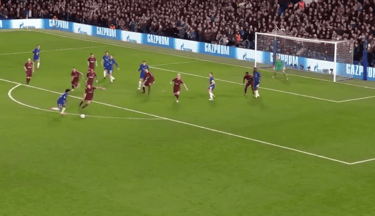 WATCH: At the third time of asking, Willian gives Chelsea the lead against Barcelona WATCH: At the third time of asking, Willian gives Chelsea the lead against Barcelona