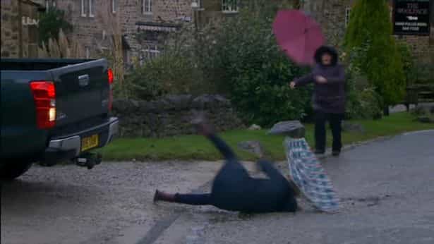 Emmerdale fans are pure raging at last night’s episode Emmerdale fans are pure raging at last night’s episode