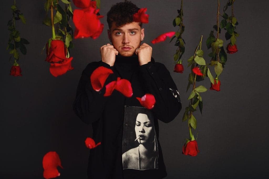 Fan of The Weeknd? You’re going to love the new song from Bazzi
