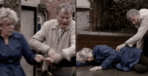Coronation Street fans spot major blunder in mugging scene last night Coronation Street fans spot major blunder in mugging scene last night