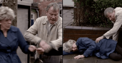 Coronation Street fans spot major blunder in mugging scene last night Coronation Street fans spot major blunder in mugging scene last night
