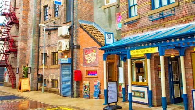 Coronation Street unveils brand new set Coronation Street unveils brand new set