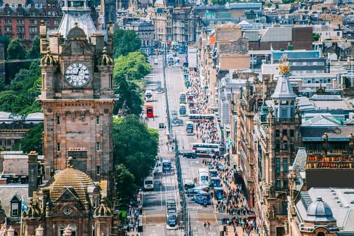 WATCH: You won’t believe the queue for this Irish bar on St. Patrick’s morning WATCH: You won’t believe the queue for this Irish bar on St. Patrick’s morning