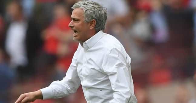 Jose Mourinho rightly gave two United players the hairdryer treatment after Spurs goal – and it worked Jose Mourinho rightly gave two United players the hairdryer treatment after Spurs goal – and it worked