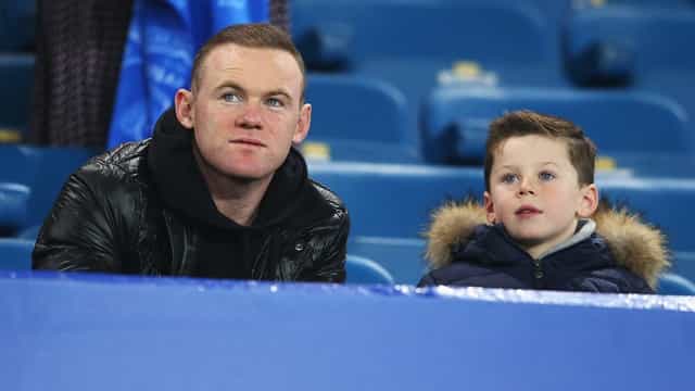 Wayne Rooney “in serious talks” about leaving Everton for new club Wayne Rooney “in serious talks” about leaving Everton for new club