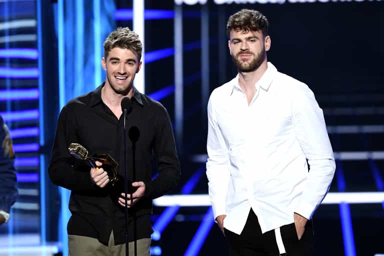The Chainsmokers dedicate Billboard Music Award to Avicii The Chainsmokers dedicate Billboard Music Award to Avicii