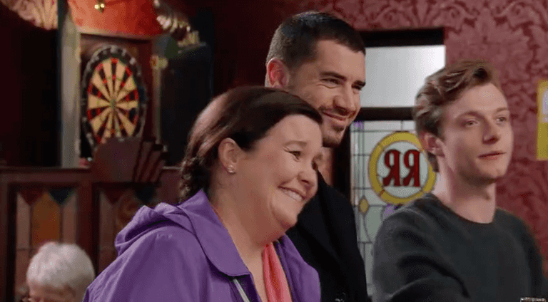 Coronation Street fans spot glaring error in Friday night’s episode Coronation Street fans spot glaring error in Friday night’s episode