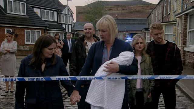 Coronation Street character not leaving Weatherfield despite ‘exit’ airing Coronation Street character not leaving Weatherfield despite ‘exit’ airing