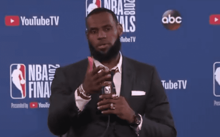 LeBron shuts down press conference abruptly after stupid question LeBron shuts down press conference abruptly after stupid question