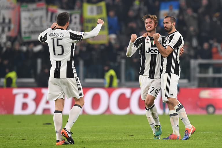 Chelsea set to sign Juventus defender for £31 million Chelsea set to sign Juventus defender for £31 million