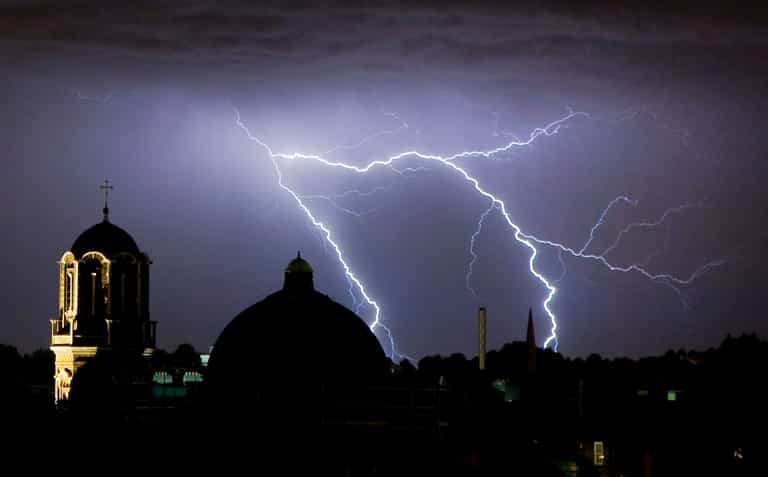 Yellow weather warning as UK braces for 48 hours of ‘life-threatening’ thunder and lightning Yellow weather warning as UK braces for 48 hours of ‘life-threatening’ thunder and lightning