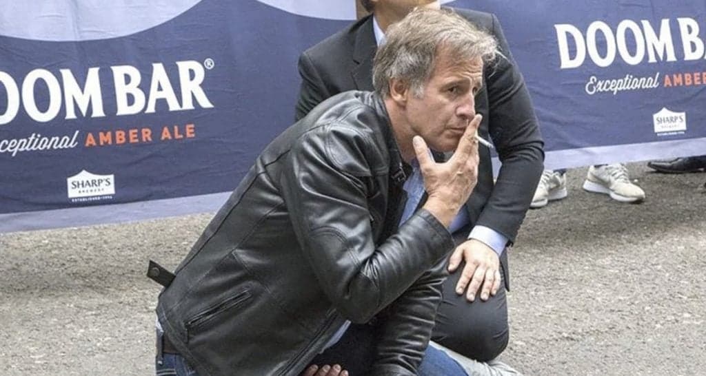 Man carries out ‘very British’ citizen’s arrest without even dropping his cigarette