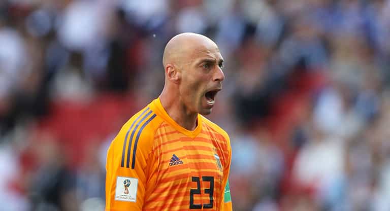 Willy Caballero confuses viewers during Argentina’s national anthem Willy Caballero confuses viewers during Argentina’s national anthem