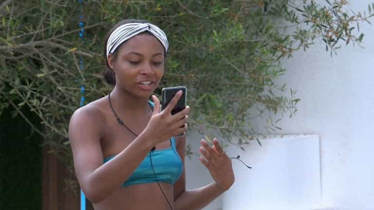 So what can the cast of Love Island actually do on their phones? So what can the cast of Love Island actually do on their phones?