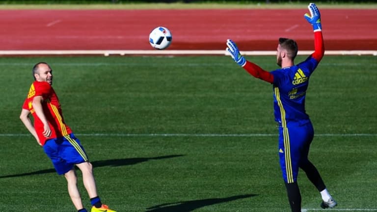Three changes for Spain as Hierro drops star player for Russia clash Three changes for Spain as Hierro drops star player for Russia clash