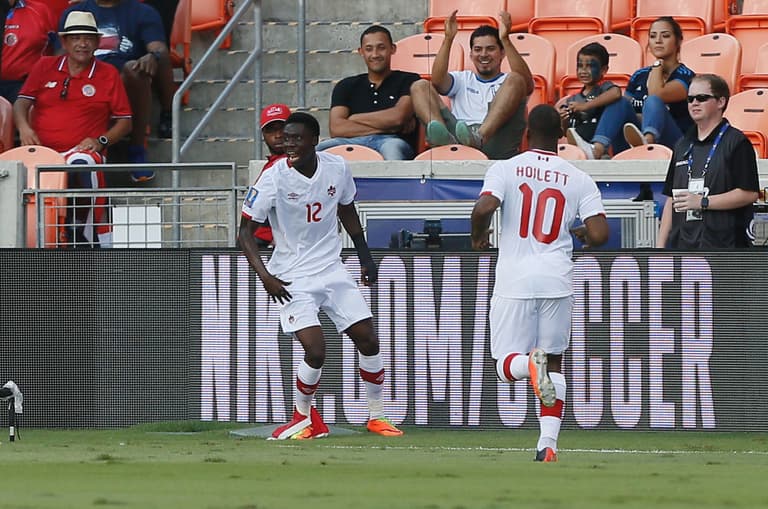 Bayern Munich make record bid for MLS wonder kid Alphonso Davies Bayern Munich make record bid for MLS wonder kid Alphonso Davies