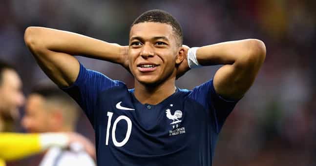 Kylian Mbappé is donating his World Cup salary and bonus to a children’s charity Kylian Mbappé is donating his World Cup salary and bonus to a children’s charity