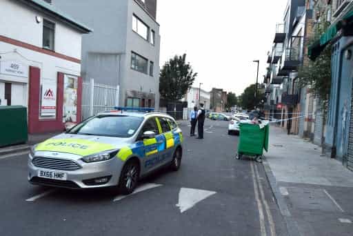 Teenagers arrested after 14-year-old boy stabbed with ’10-inch kitchen knife’ Teenagers arrested after 14-year-old boy stabbed with ’10-inch kitchen knife’